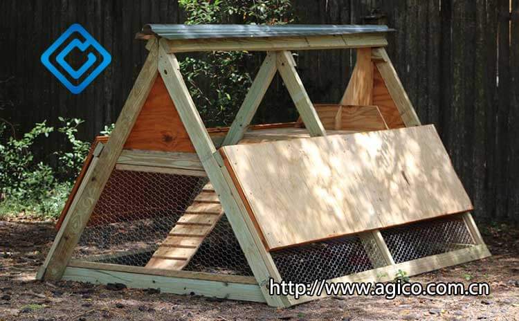 Backyard Metal Pyramid Chicken Cage for Small Flock